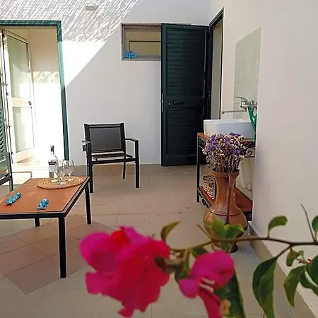 Lilium Bed & Breakfast 3*